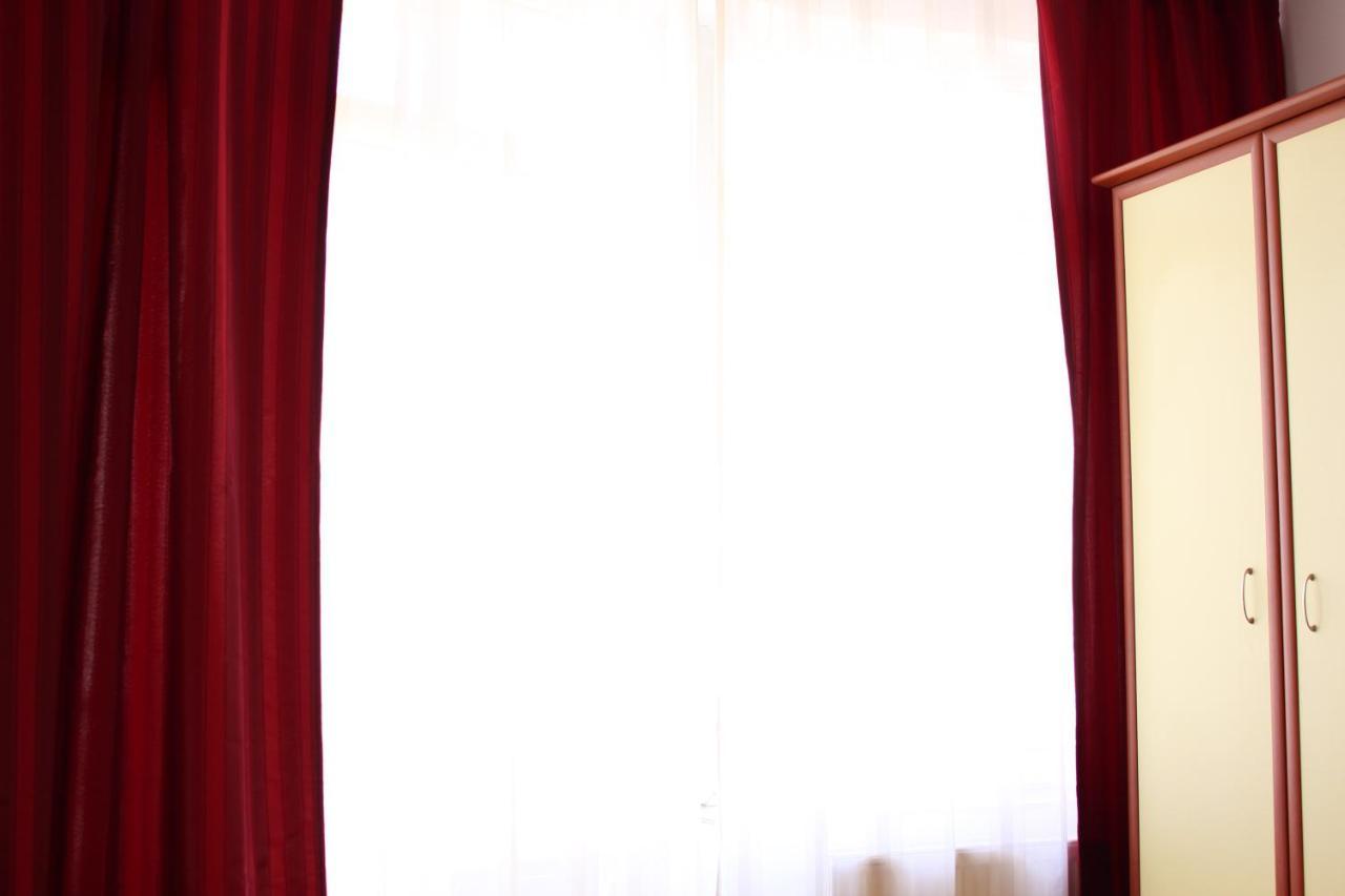 Vila Meteor Kluż-Napoka Zewnętrze zdjęcie